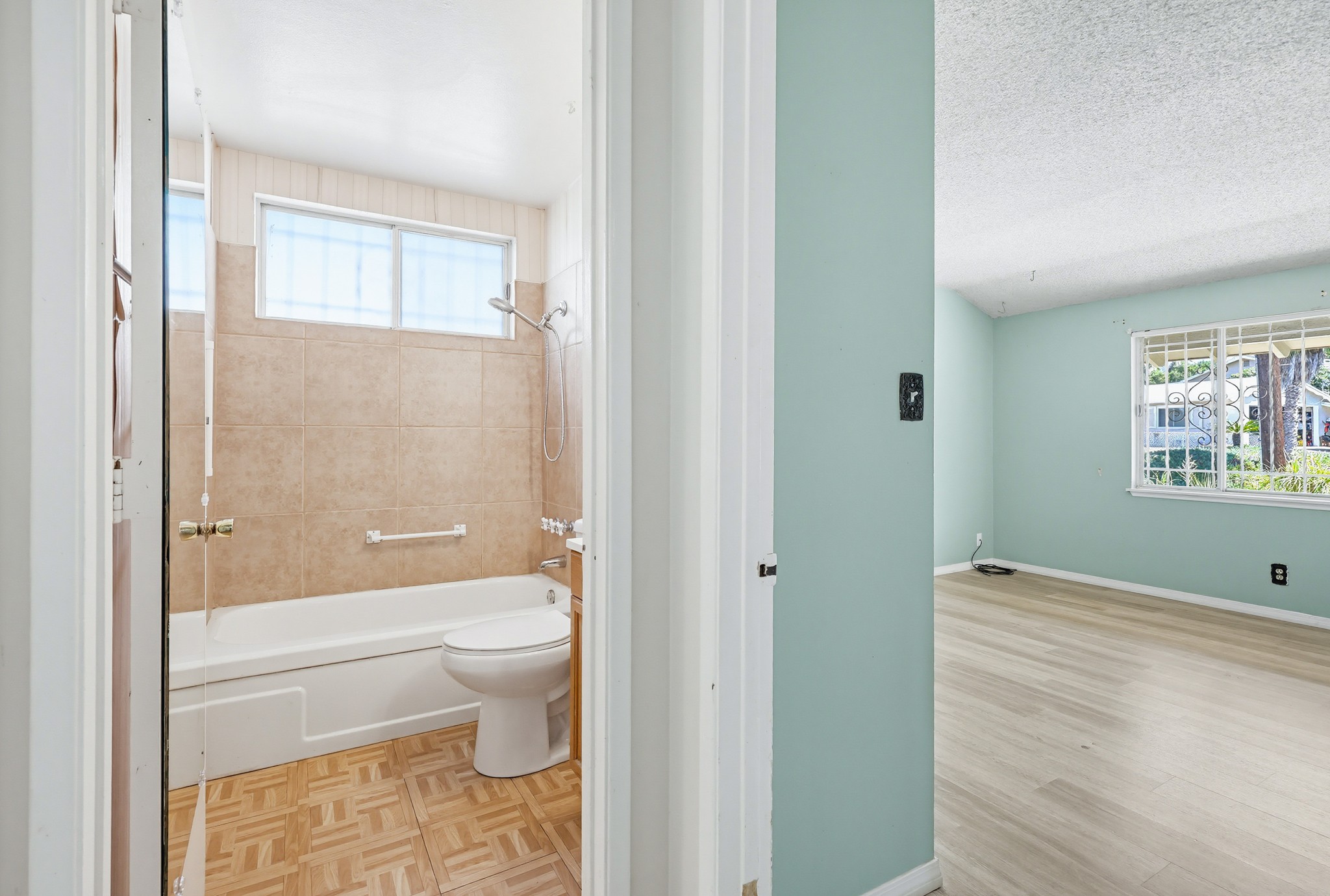 Virtual tour photo 46 of 65 for 7128 Jacmar Ave