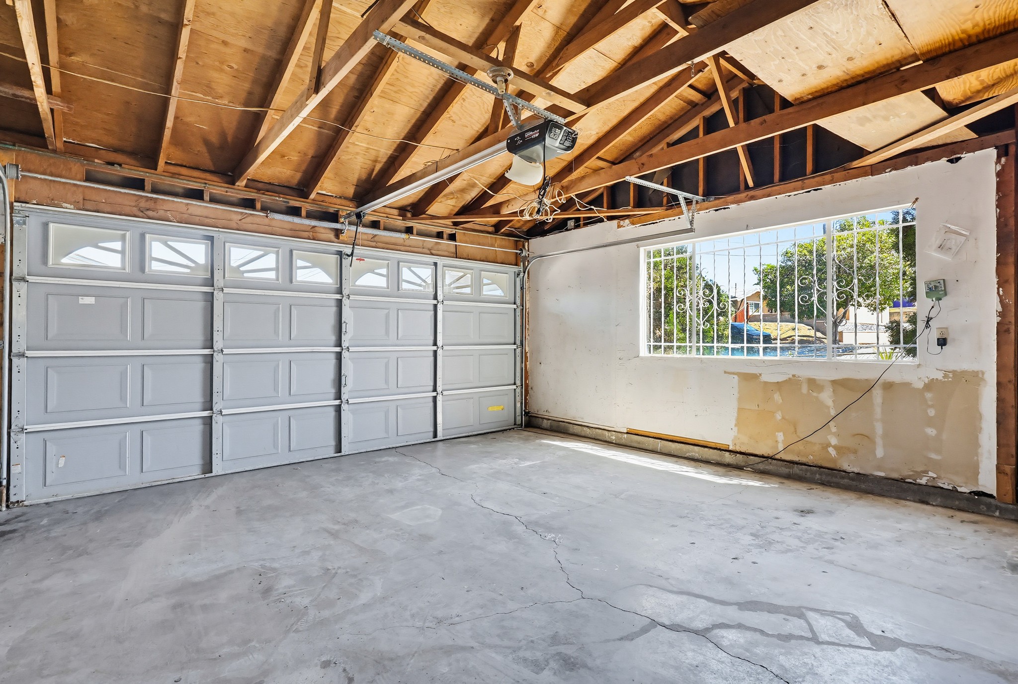 Virtual tour photo 47 of 65 for 7128 Jacmar Ave