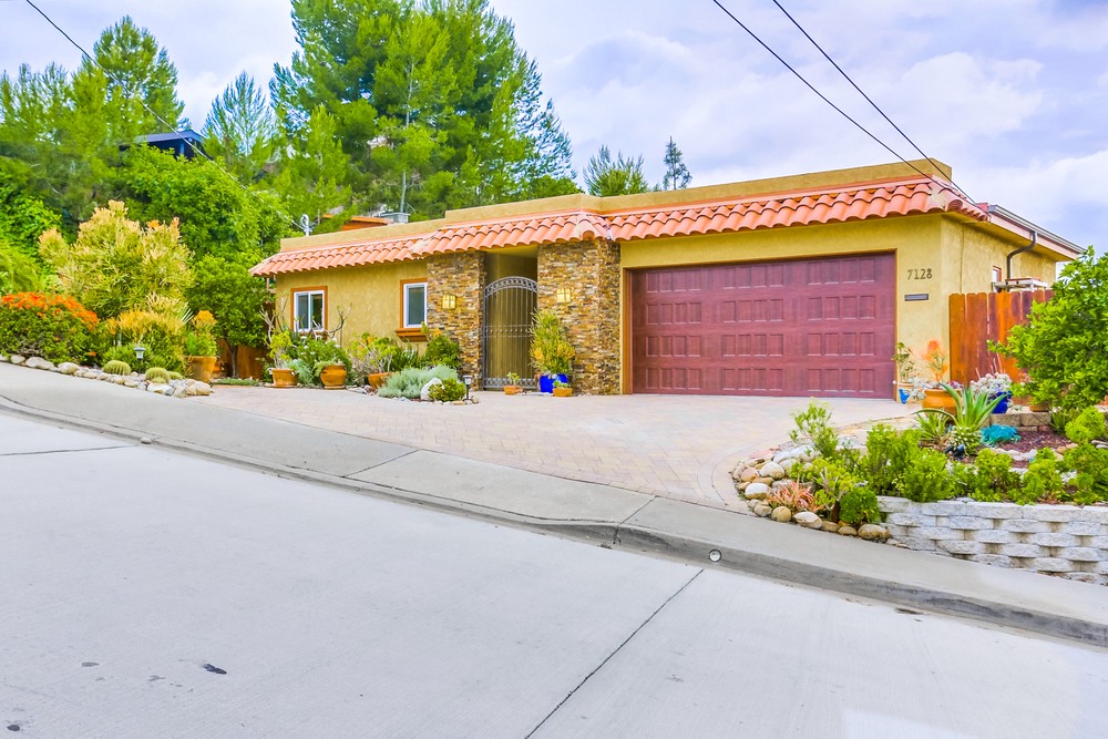 Virtual tour photo 74 of 102 for 7128 Lewison Dr