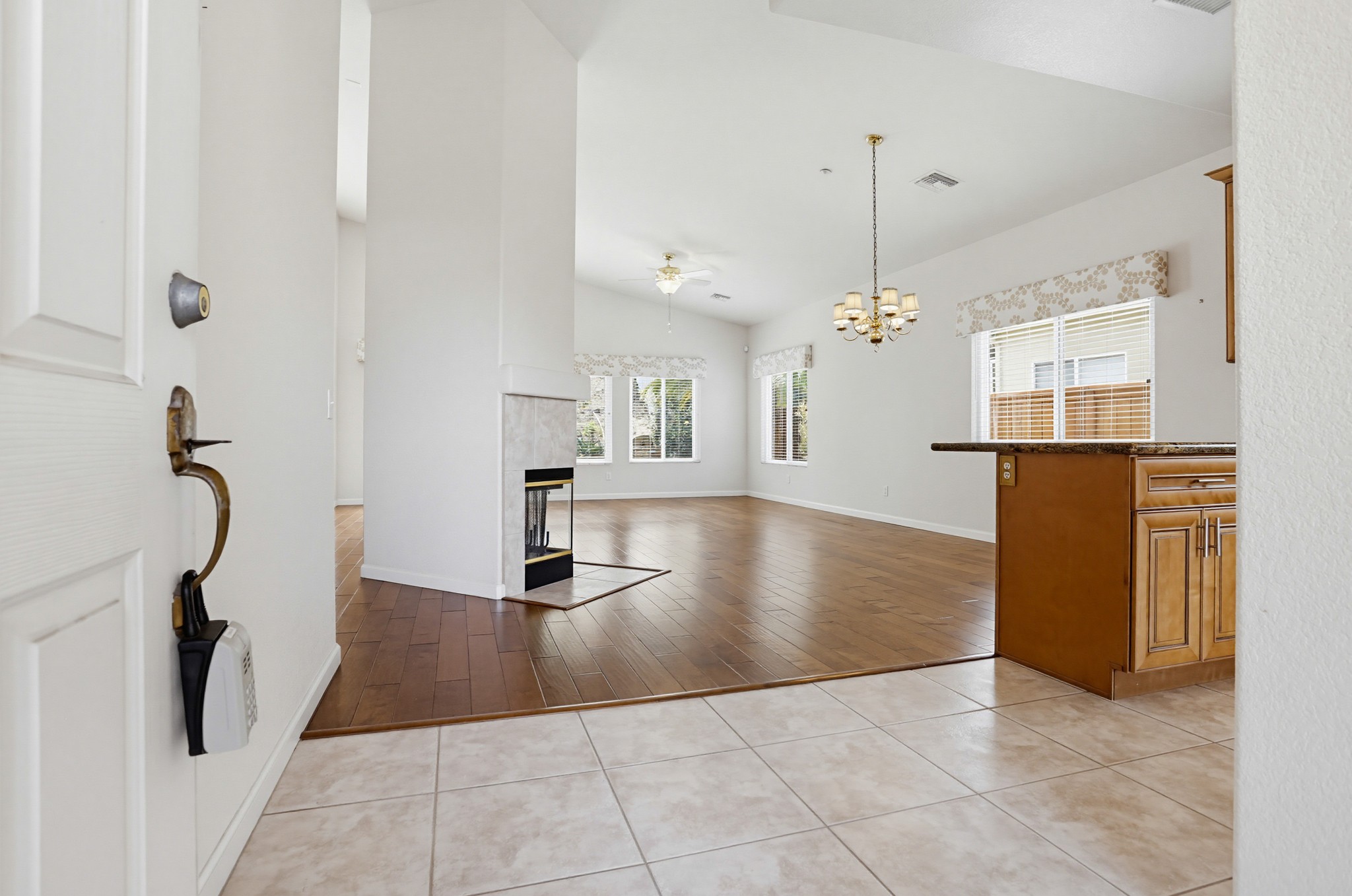 Virtual tour photo 4 of 39 for 713 Bel Air Dr W