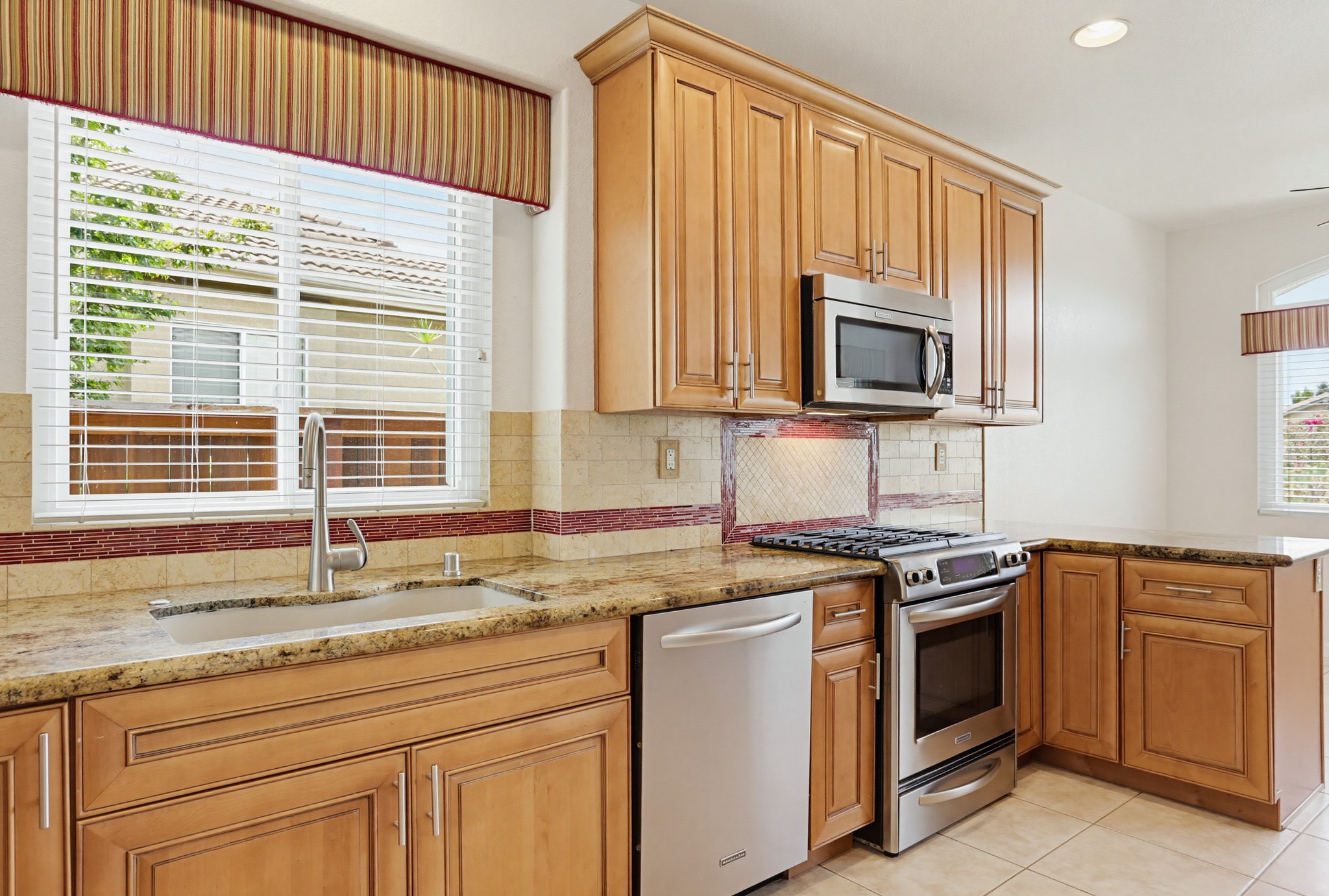 Virtual tour photo 16 of 39 for 713 Bel Air Dr W