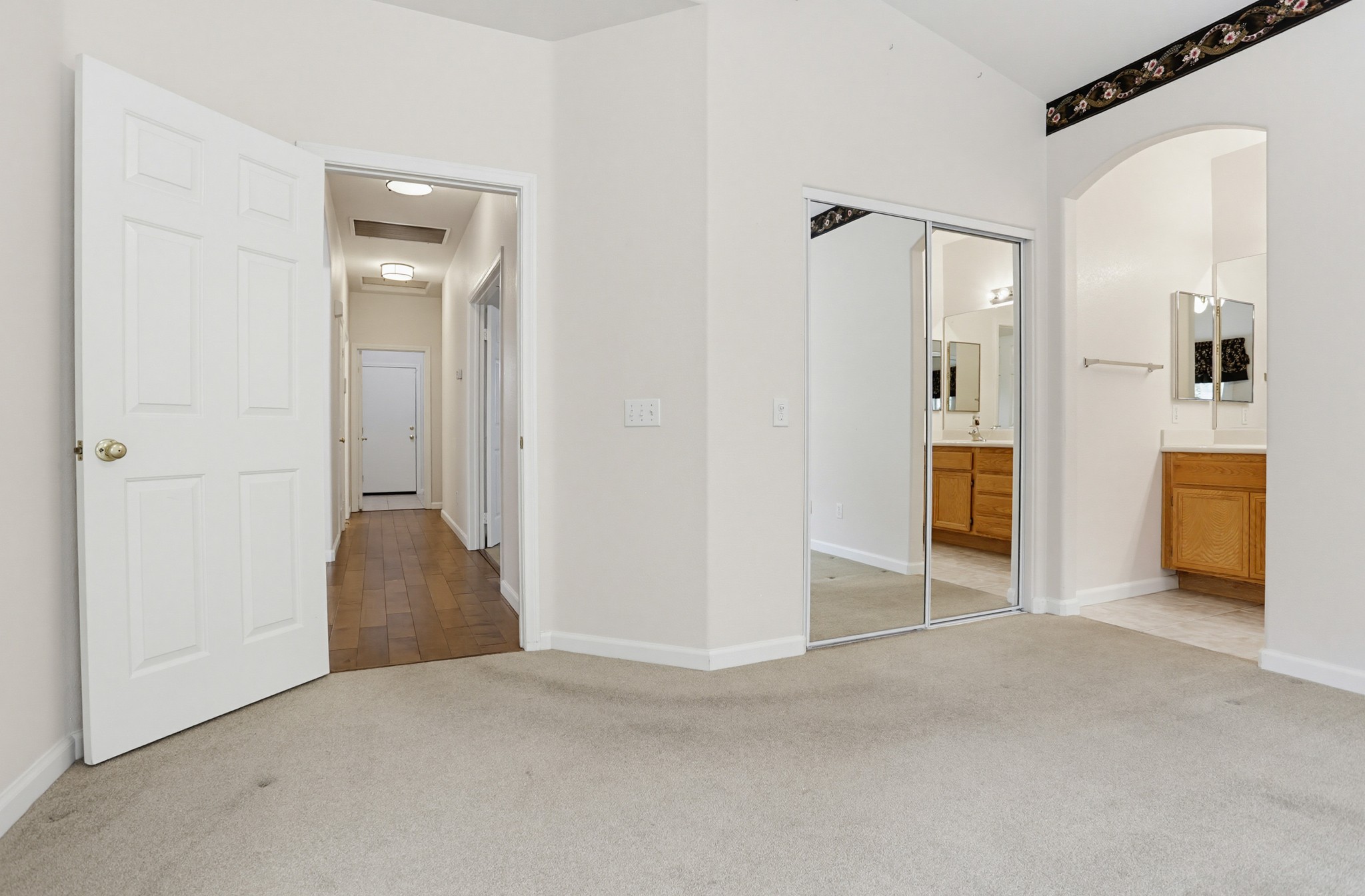 Virtual tour photo 20 of 39 for 713 Bel Air Dr W