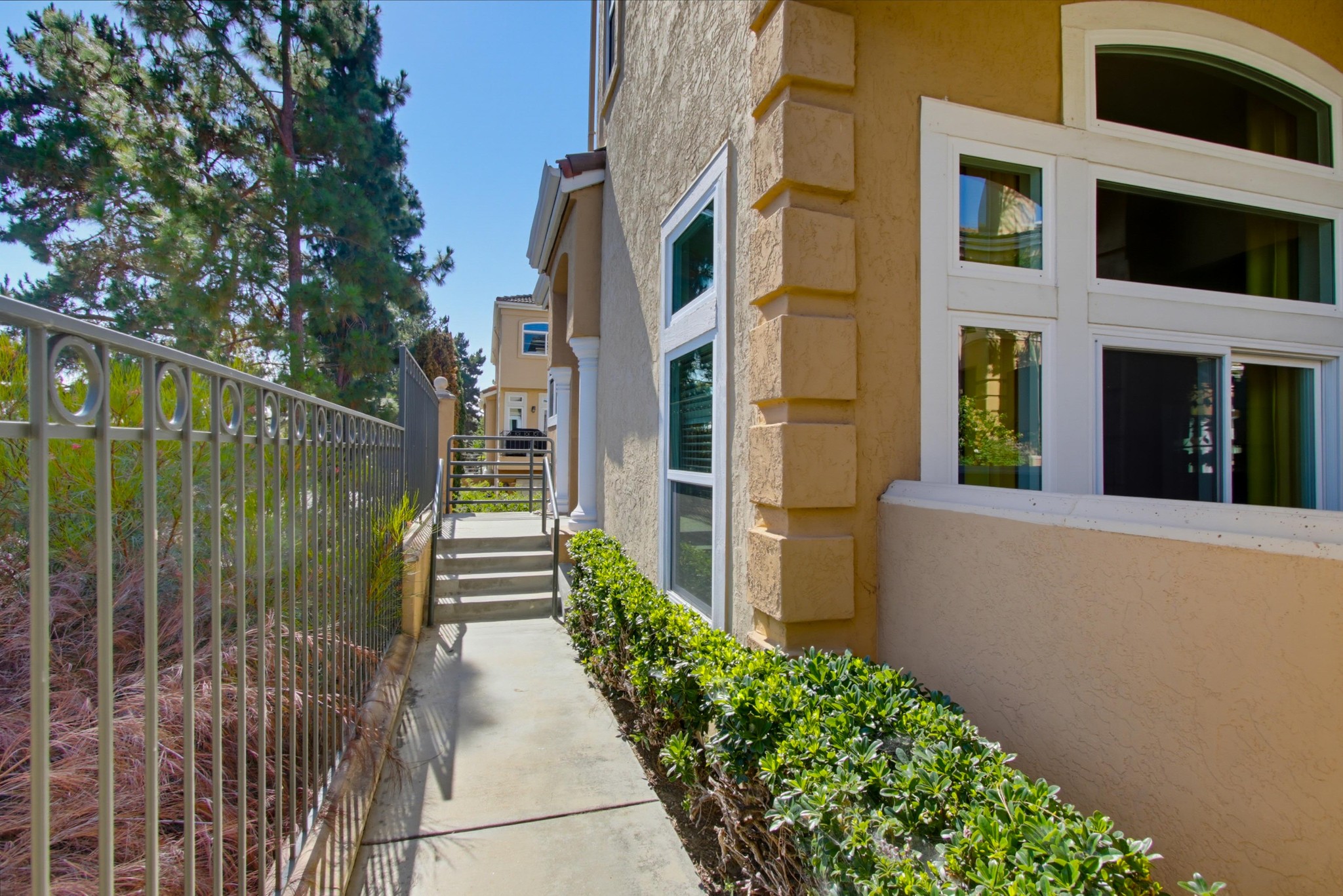 Virtual tour photo 5 of 65 for 7130 Calabria Ct Unit E