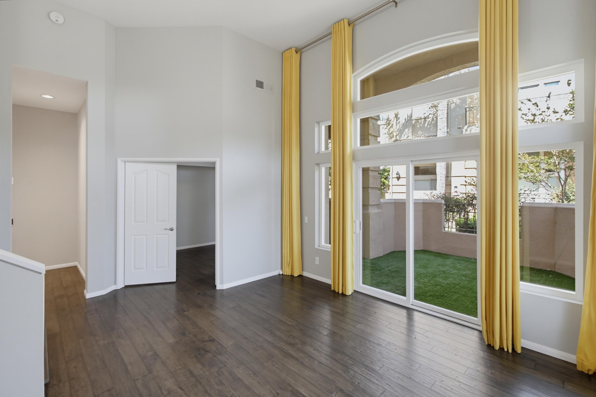 Virtual tour photo 12 of 65 for 7130 Calabria Ct Unit E