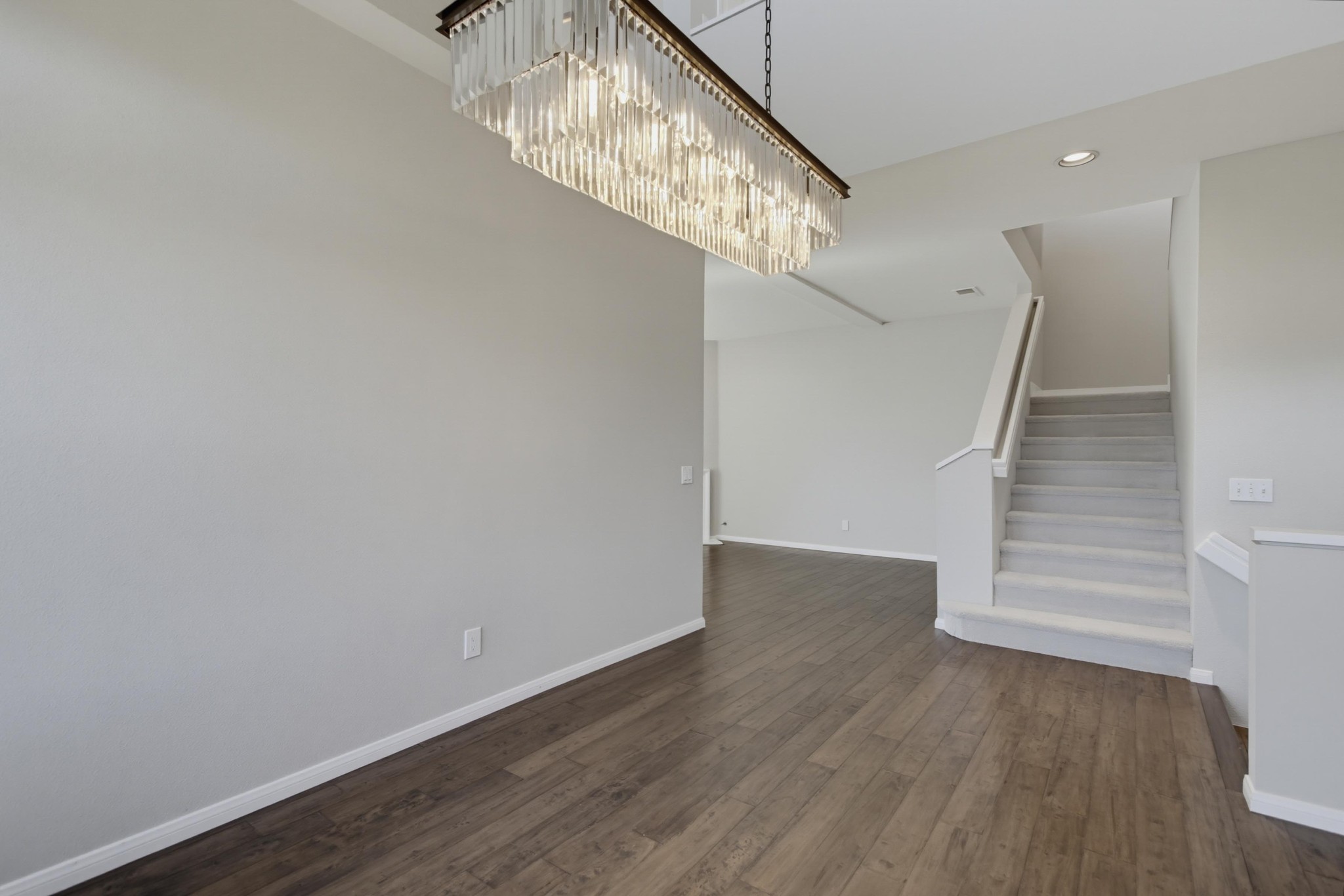 Virtual tour photo 17 of 65 for 7130 Calabria Ct Unit E