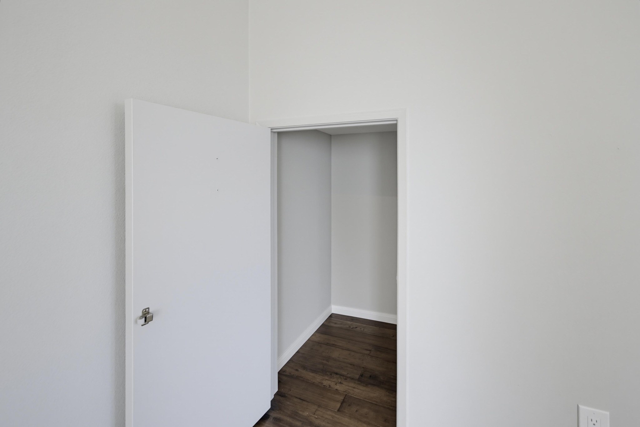 Virtual tour photo 30 of 65 for 7130 Calabria Ct Unit E