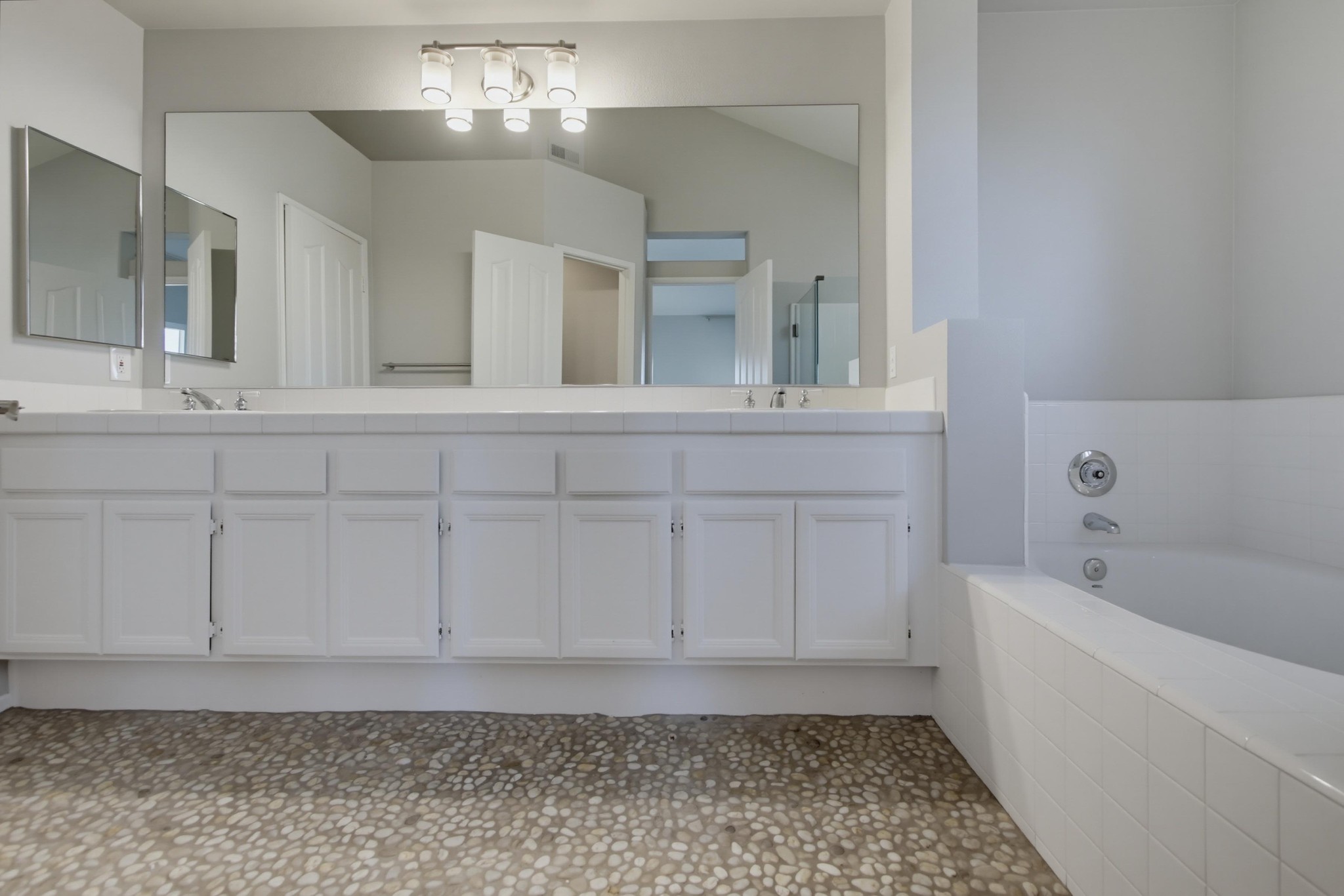 Virtual tour photo 42 of 65 for 7130 Calabria Ct Unit E