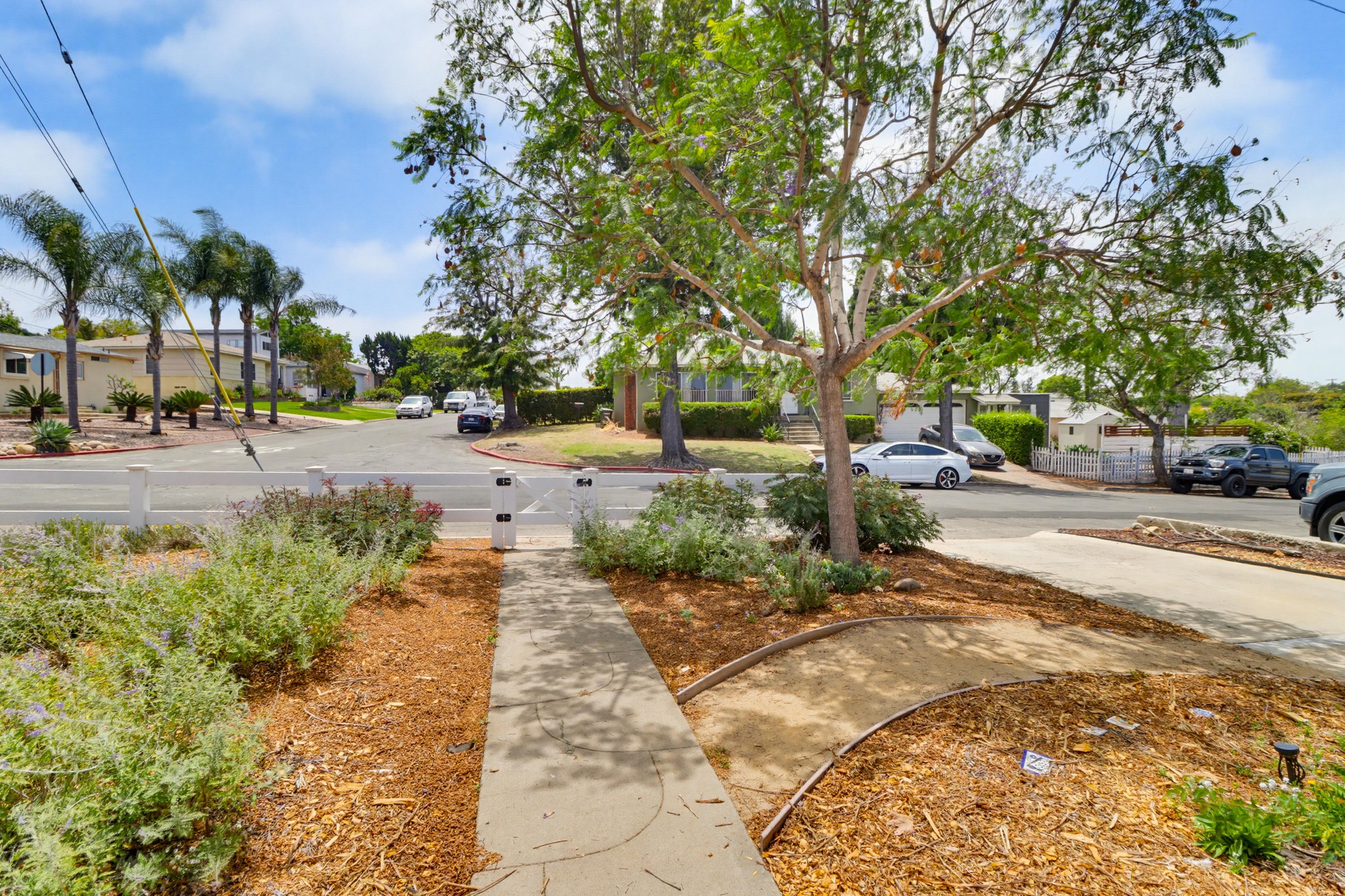 Virtual tour photo 7 of 77 for 7134 Hybeth Dr