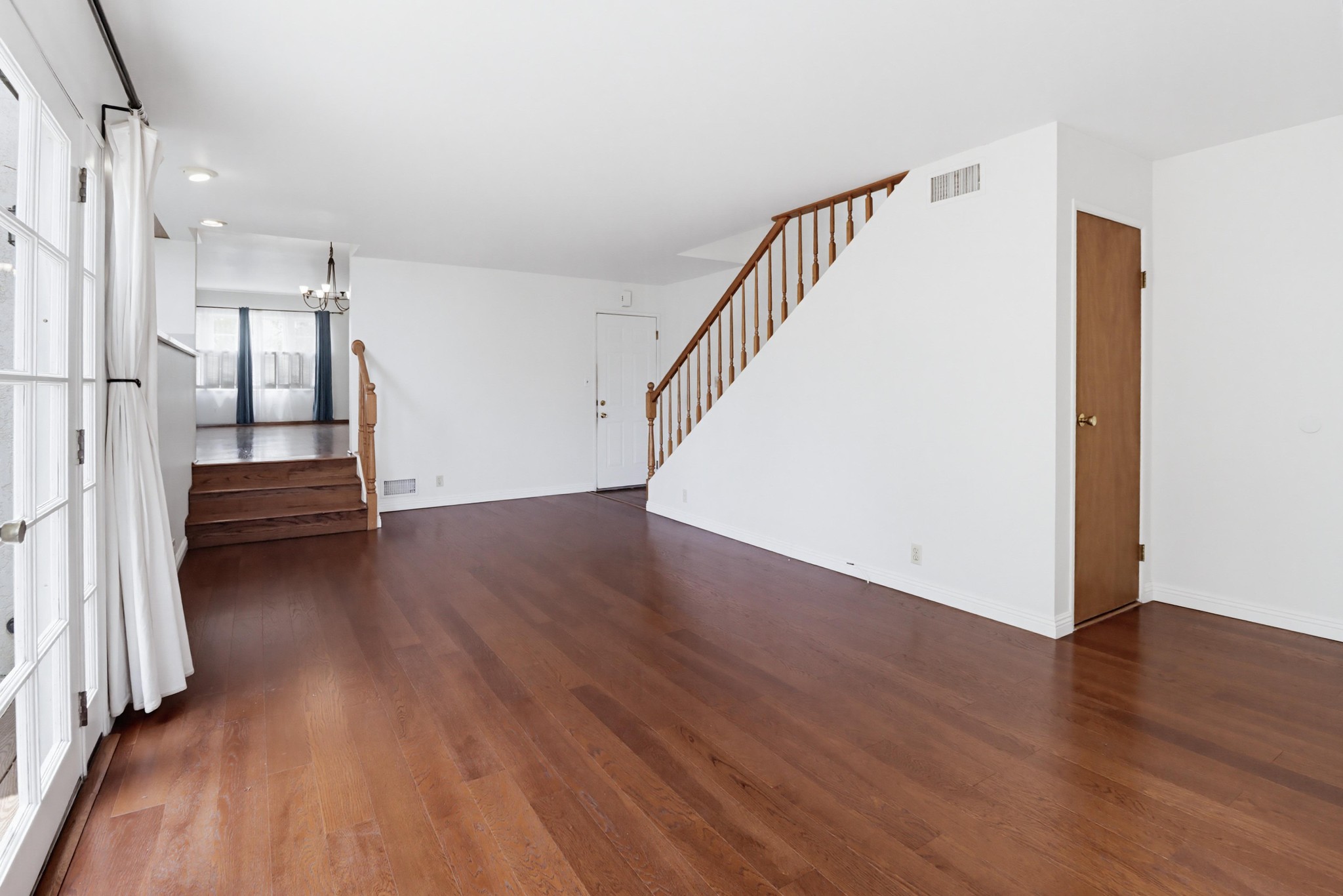 Virtual tour photo 25 of 77 for 7134 Hybeth Dr