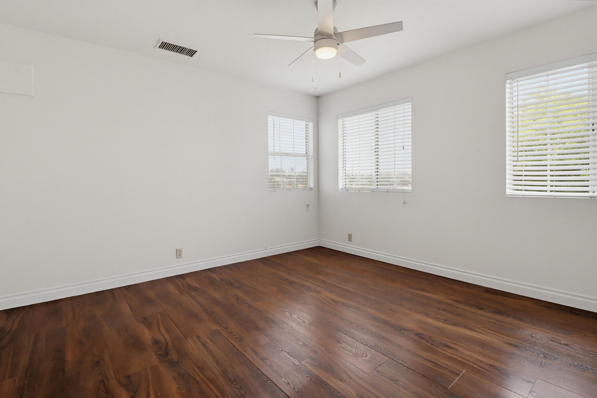Virtual tour photo 31 of 77 for 7134 Hybeth Dr