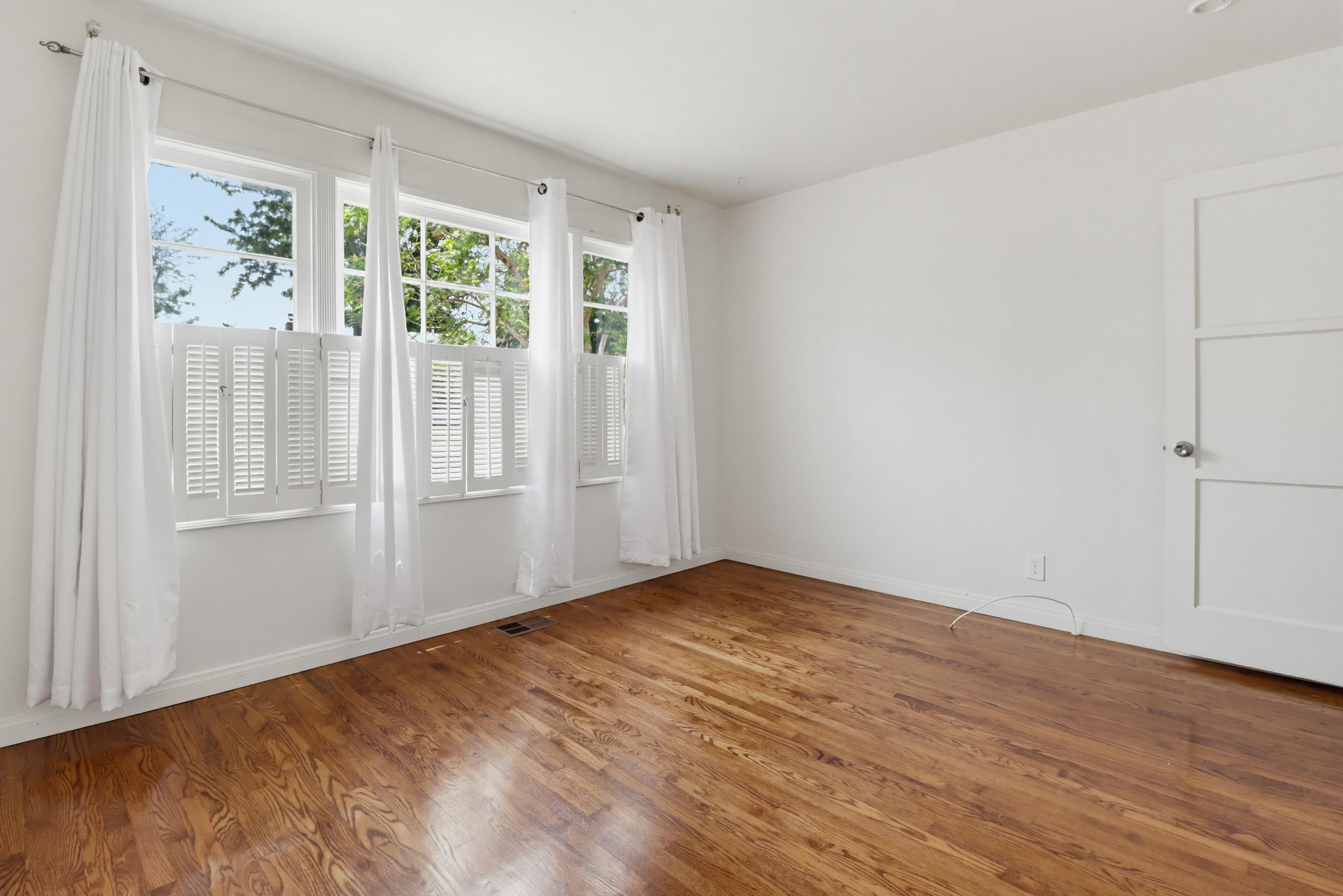 Virtual tour photo 41 of 77 for 7134 Hybeth Dr