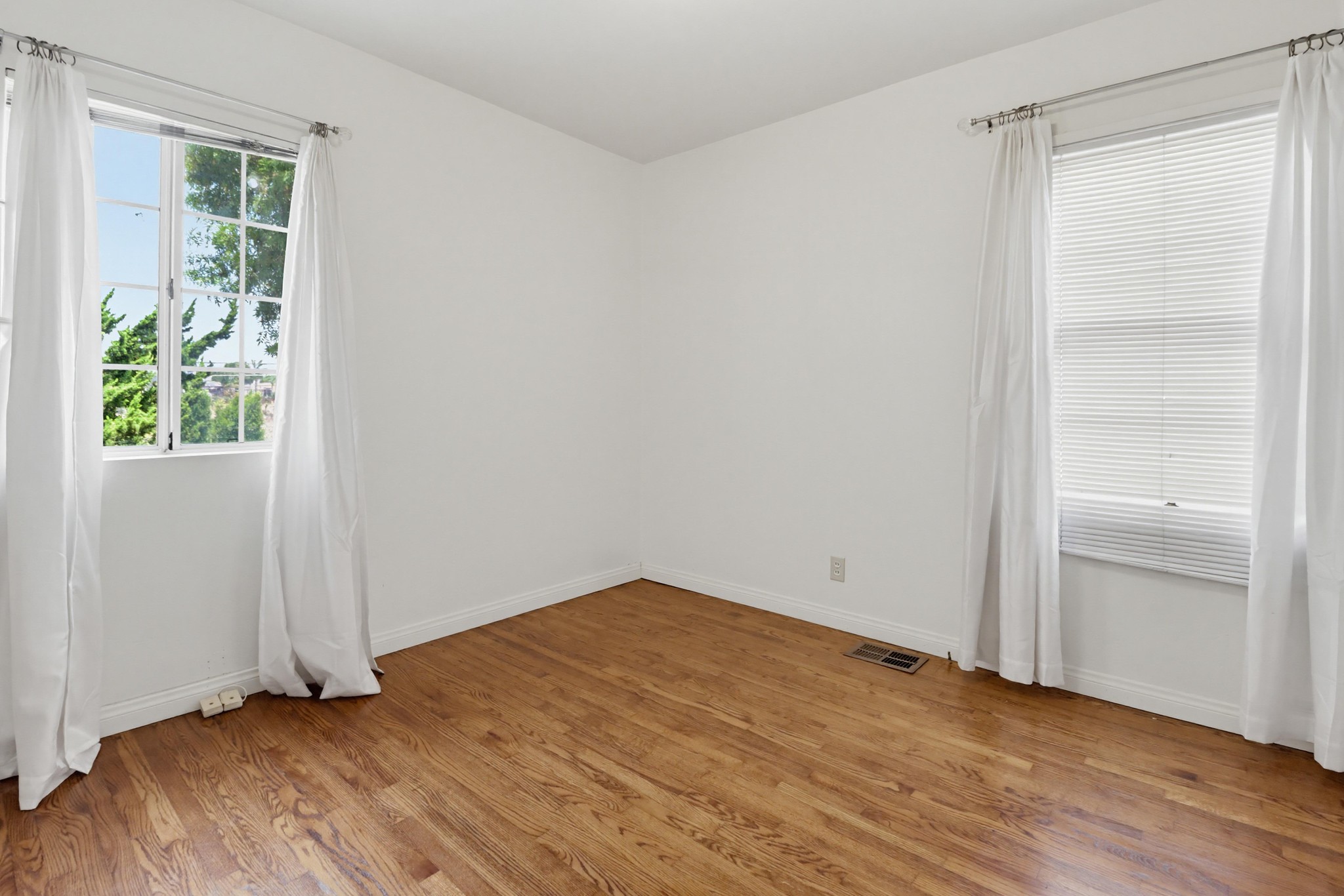 Virtual tour photo 42 of 77 for 7134 Hybeth Dr