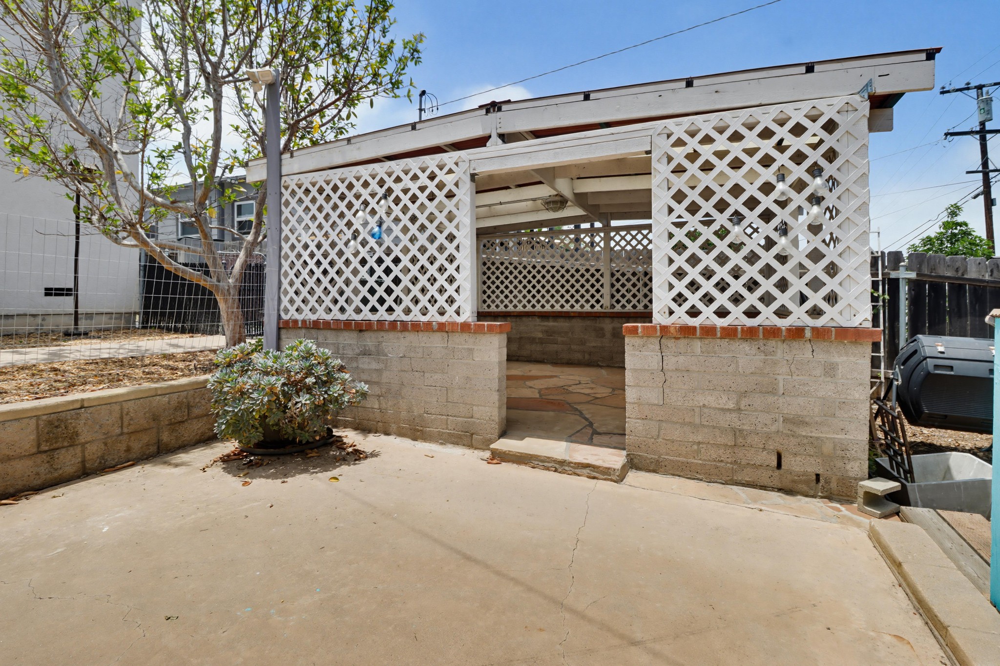 Virtual tour photo 68 of 77 for 7134 Hybeth Dr