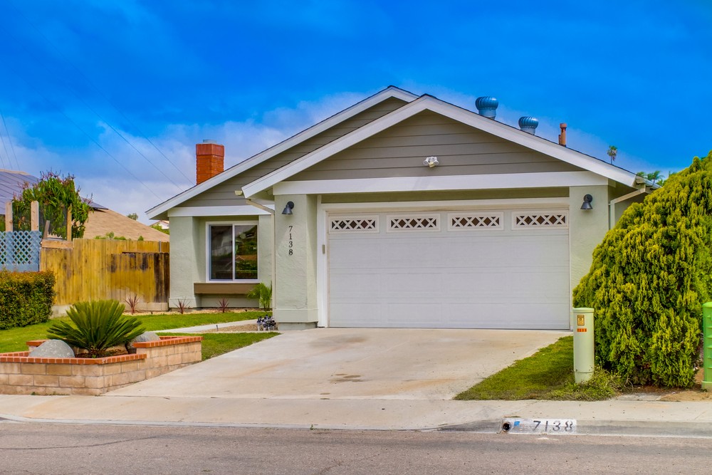 Virtual tour photo 4 of 36 for 7138 Bullock Dr