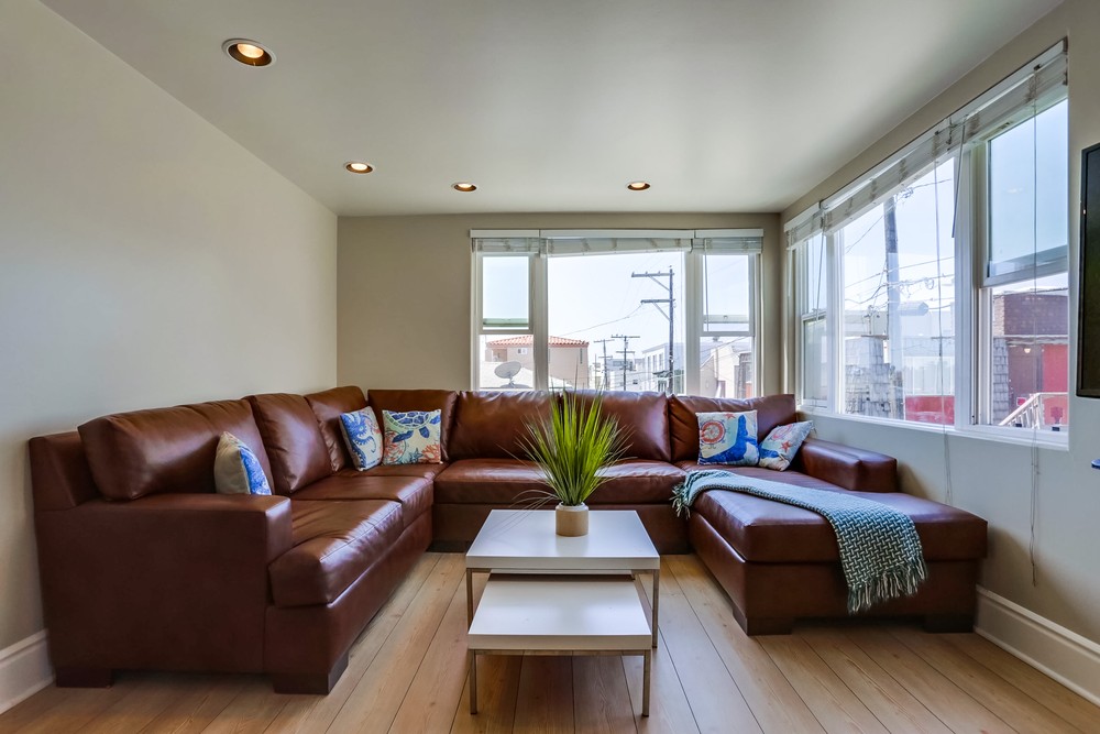 Virtual tour photo 8 of 38 for 714 Kingston Ct