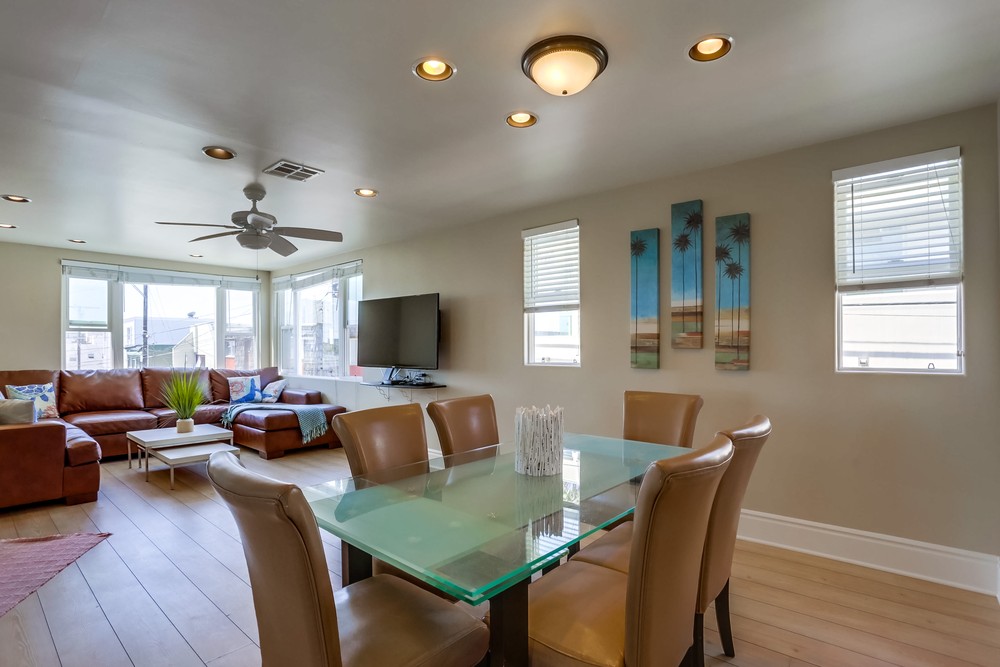 Virtual tour photo 13 of 38 for 714 Kingston Ct