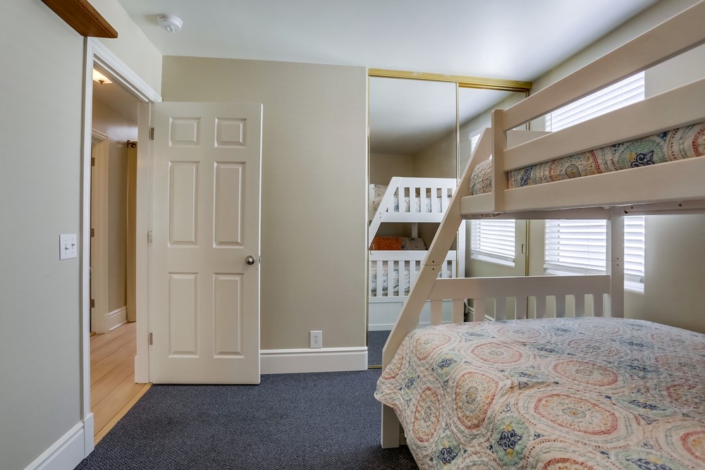 Virtual tour photo 30 of 38 for 714 Kingston Ct