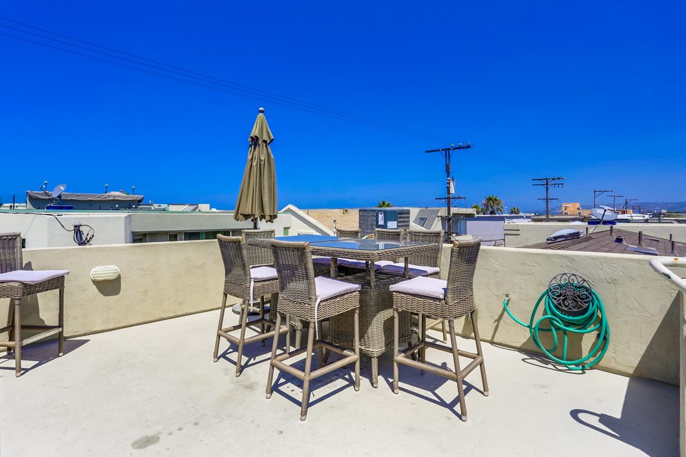 Virtual tour photo 33 of 38 for 714 Kingston Ct