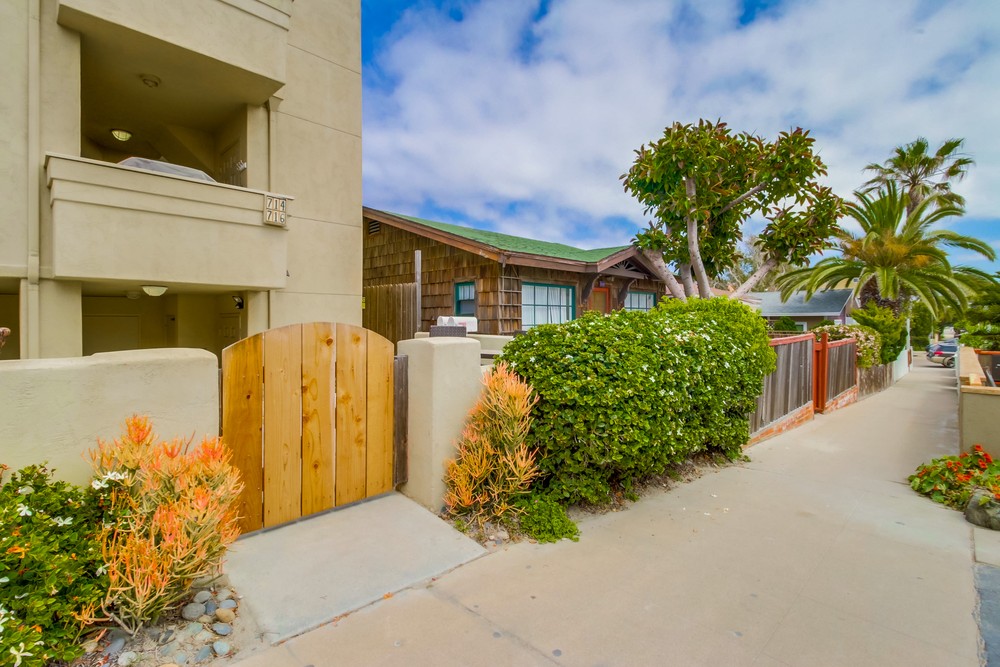 Virtual tour photo 4 of 54 for 714 Kingston Ct