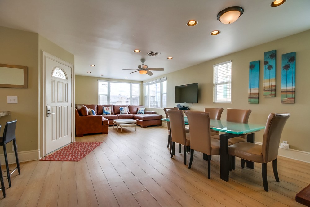 Virtual tour photo 14 of 54 for 714 Kingston Ct