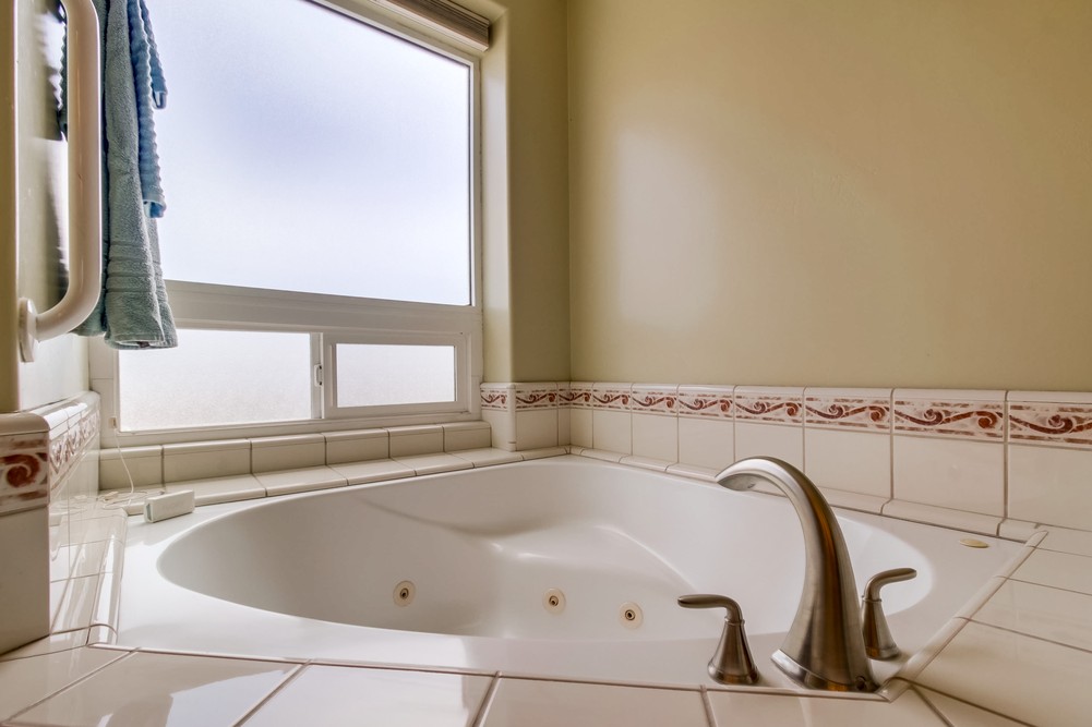 Virtual tour photo 27 of 54 for 714 Kingston Ct