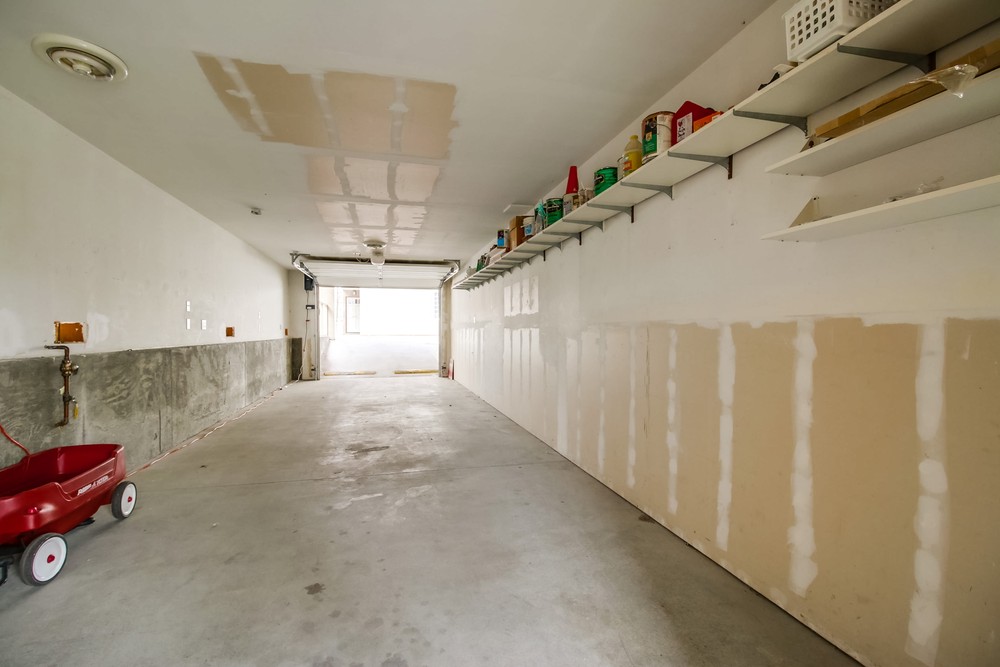 Virtual tour photo 46 of 54 for 714 Kingston Ct