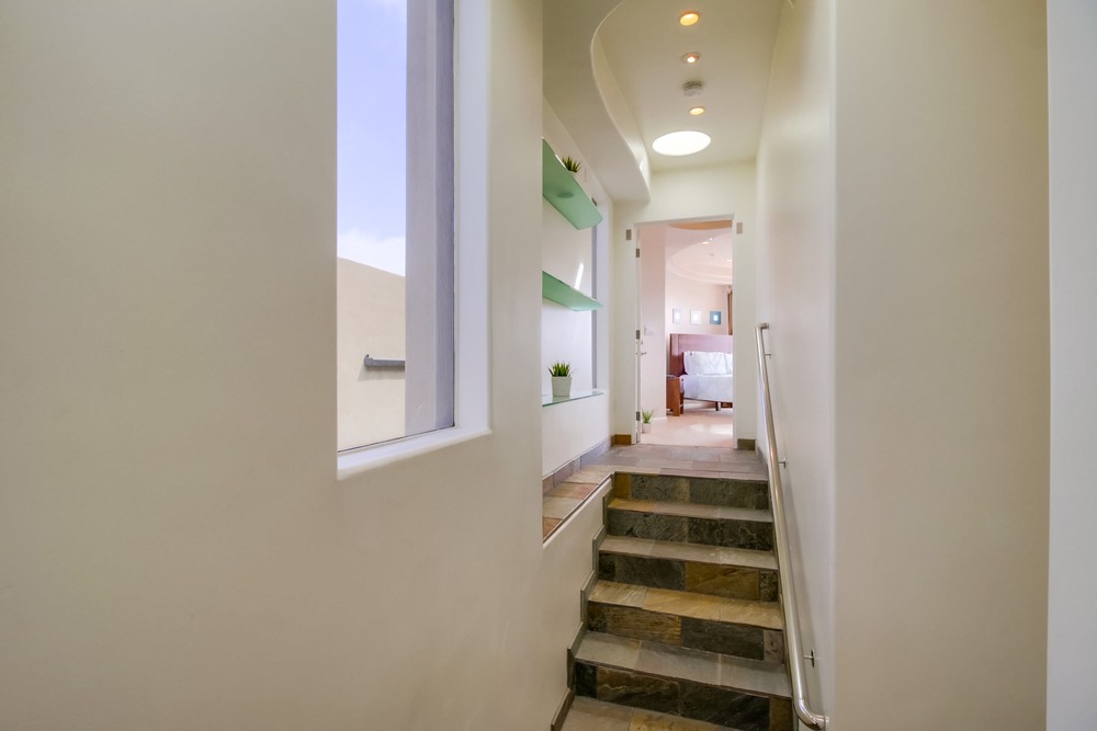 Virtual tour photo 27 of 48 for 714 Lido Ct
