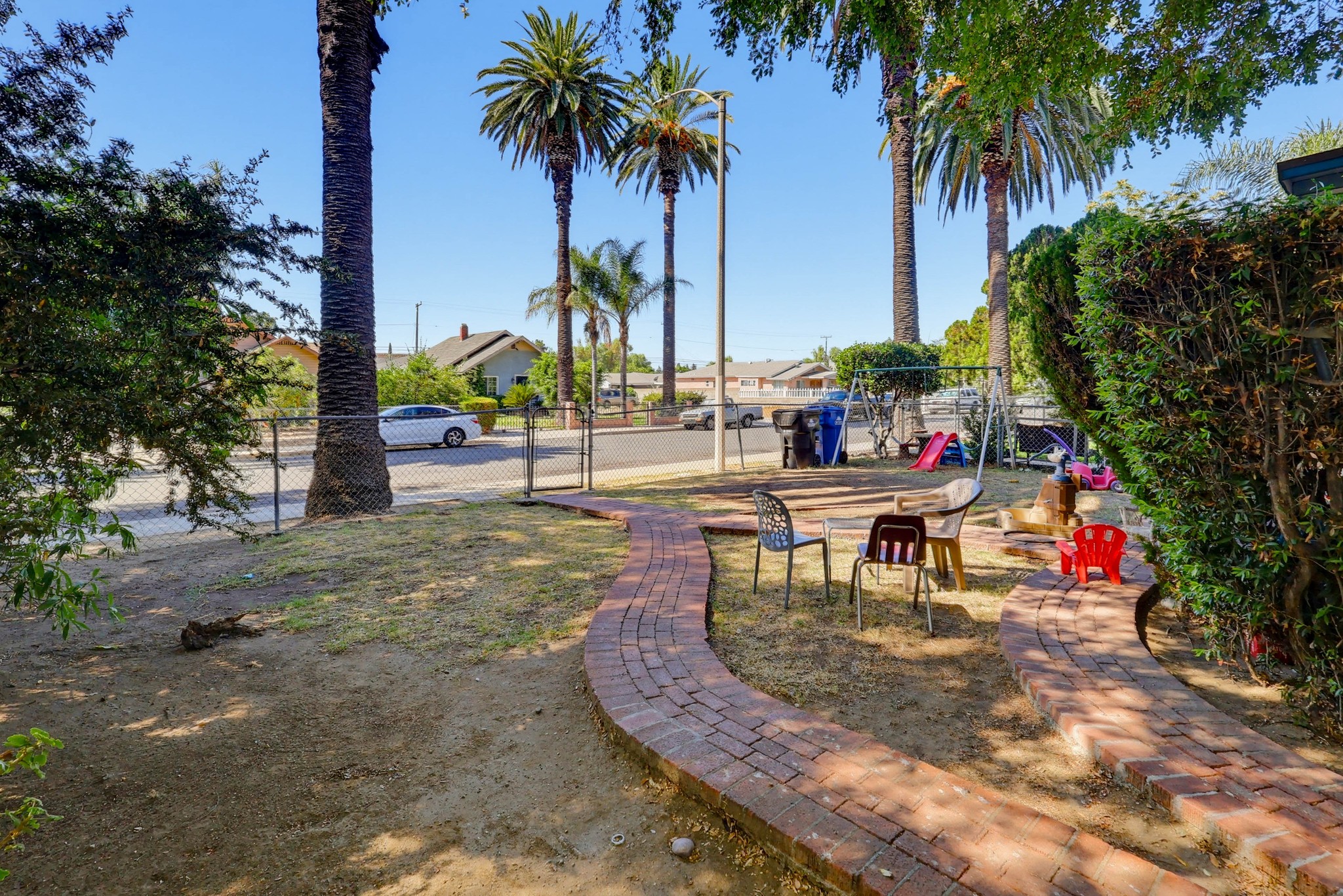 Virtual tour photo 8 of 65 for 714 W Nevada St