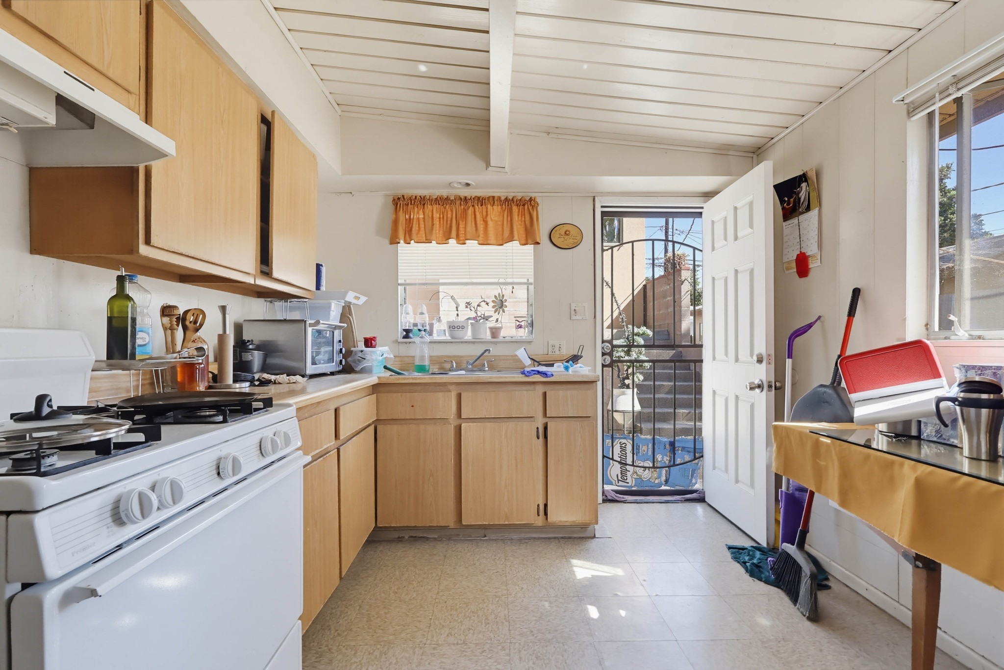 Virtual tour photo 13 of 65 for 714 W Nevada St