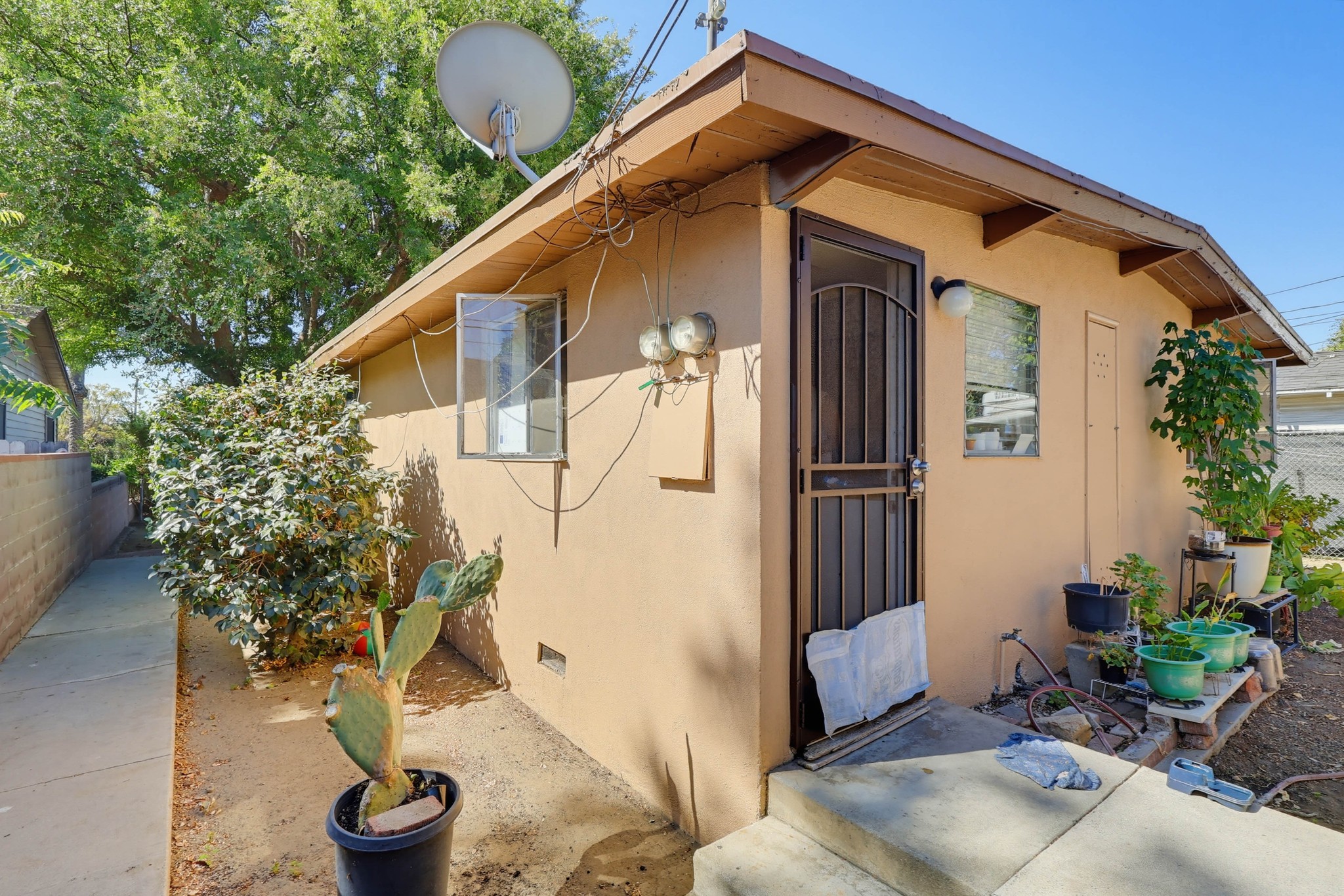 Virtual tour photo 24 of 65 for 714 W Nevada St