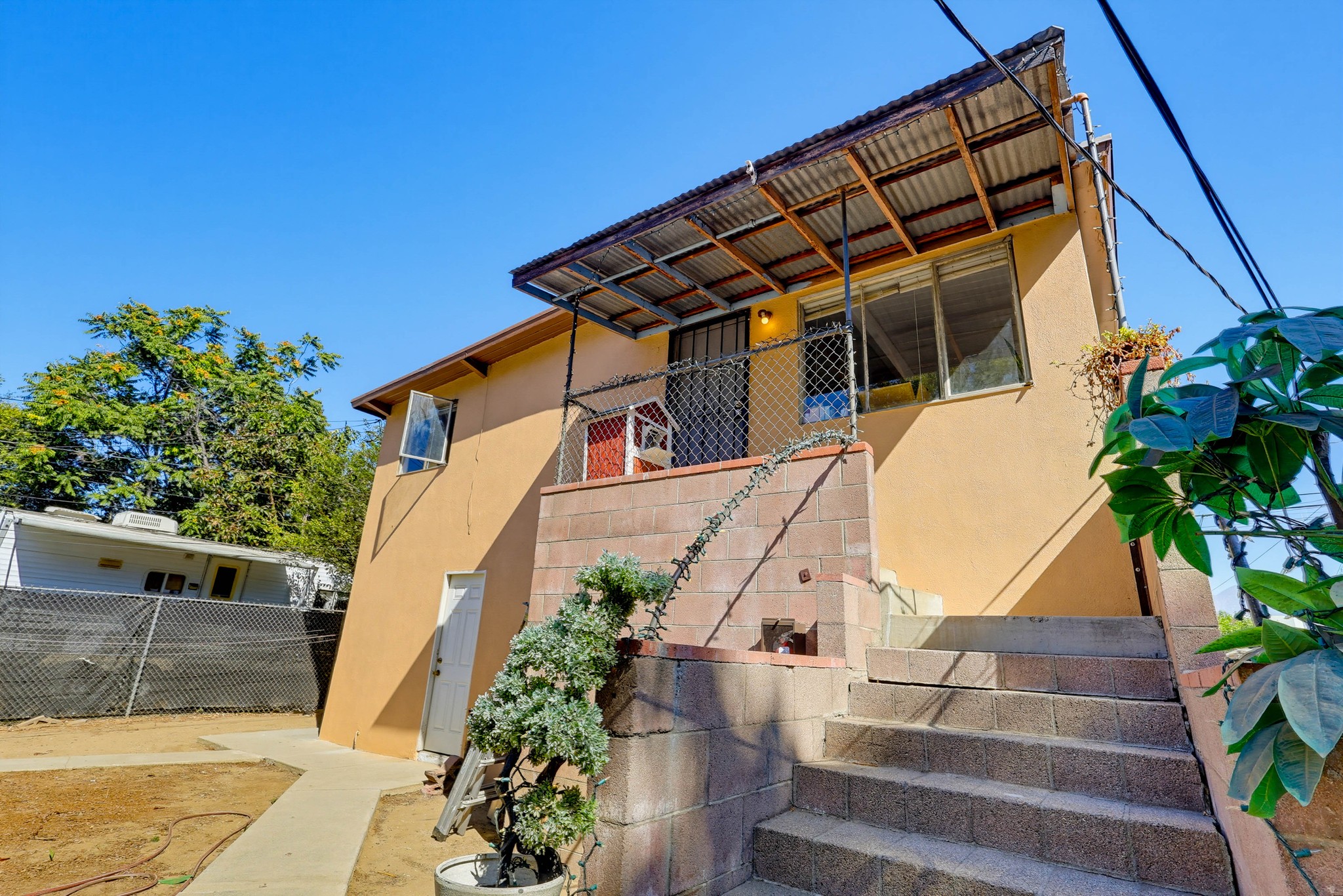 Virtual tour photo 27 of 65 for 714 W Nevada St