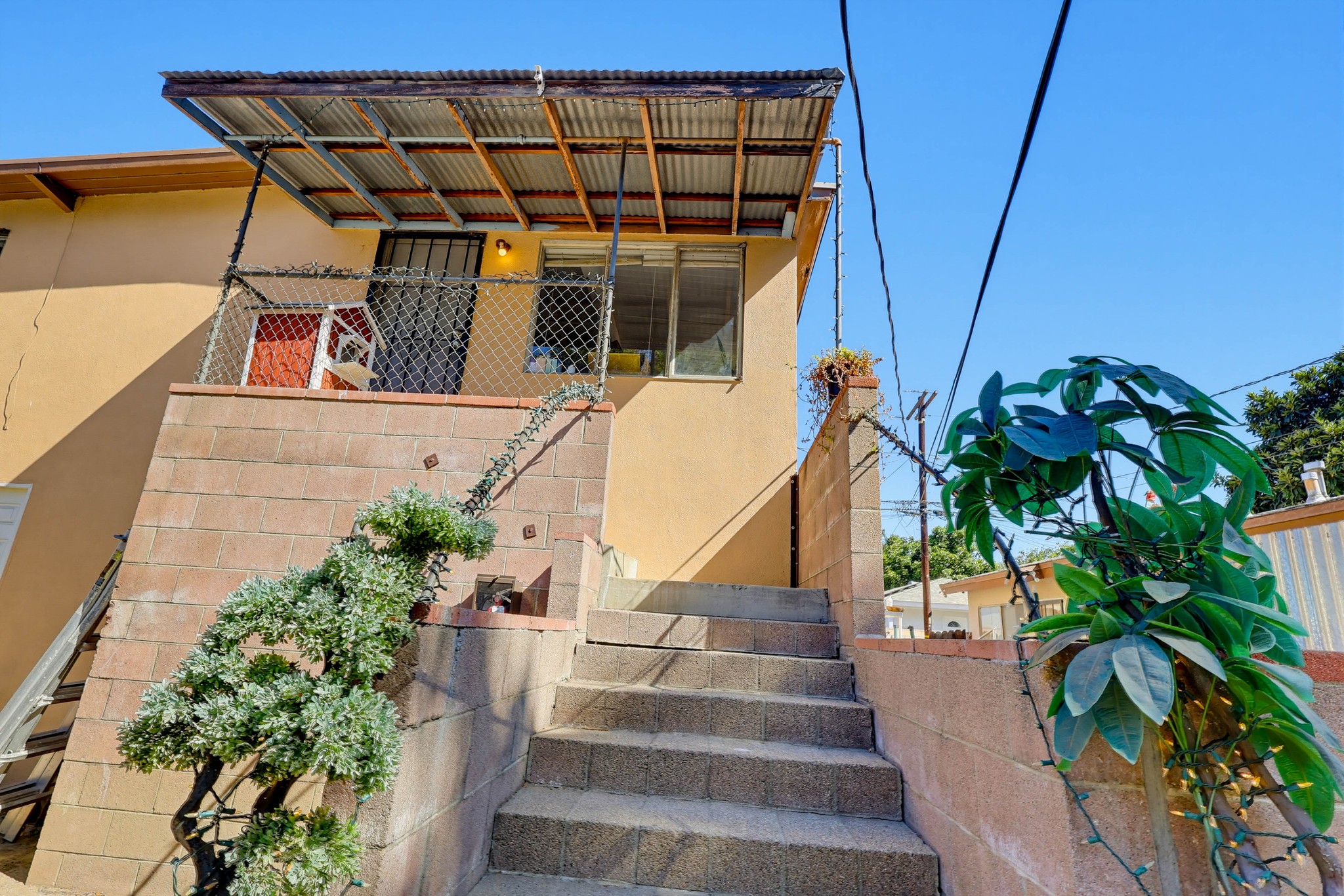 Virtual tour photo 28 of 65 for 714 W Nevada St