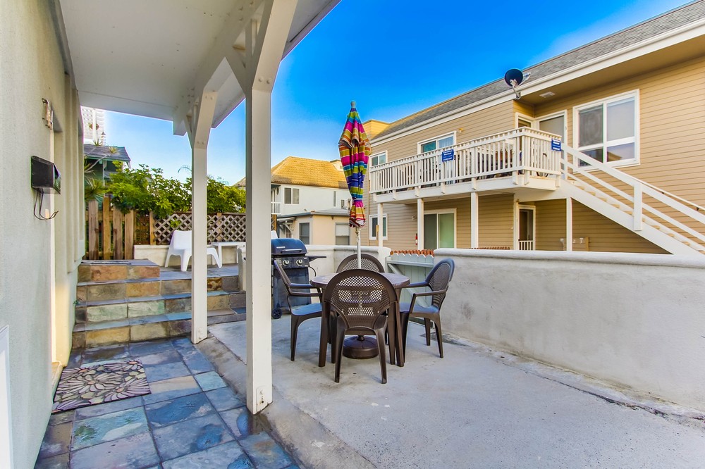 Virtual tour photo 7 of 59 for 714 York Court