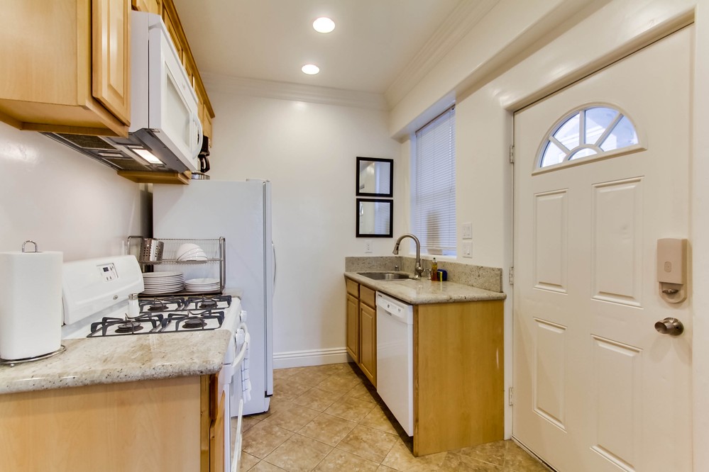 Virtual tour photo 16 of 59 for 714 York Court