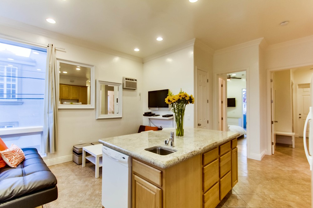 Virtual tour photo 25 of 59 for 714 York Court