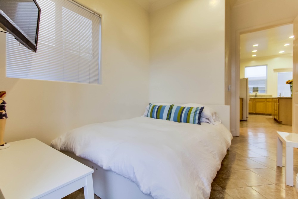 Virtual tour photo 33 of 59 for 714 York Court