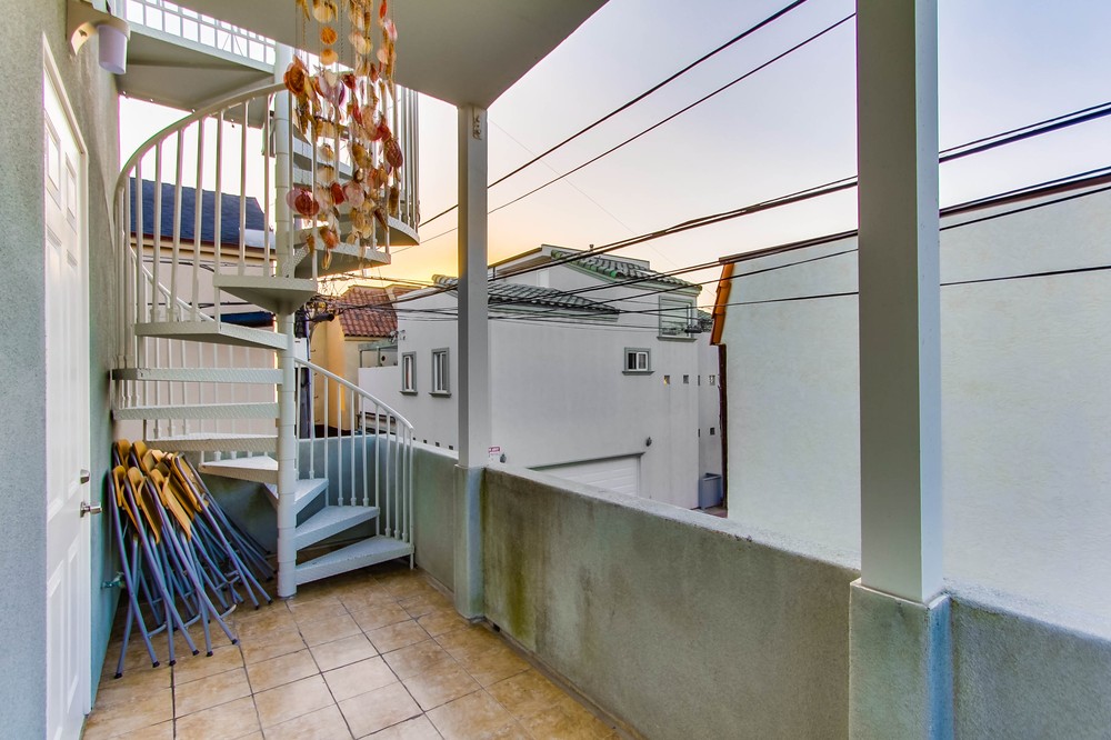 Virtual tour photo 38 of 59 for 714 York Court