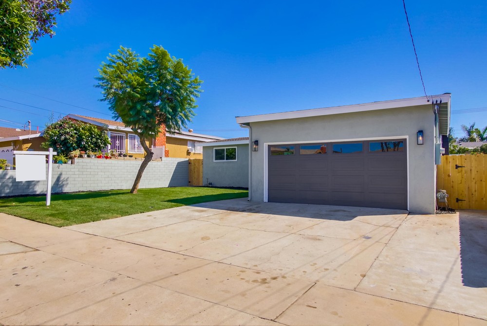 Virtual tour photo 5 of 33 for 7143 Frakes St