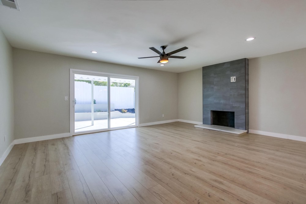Virtual tour photo 6 of 33 for 7143 Frakes St