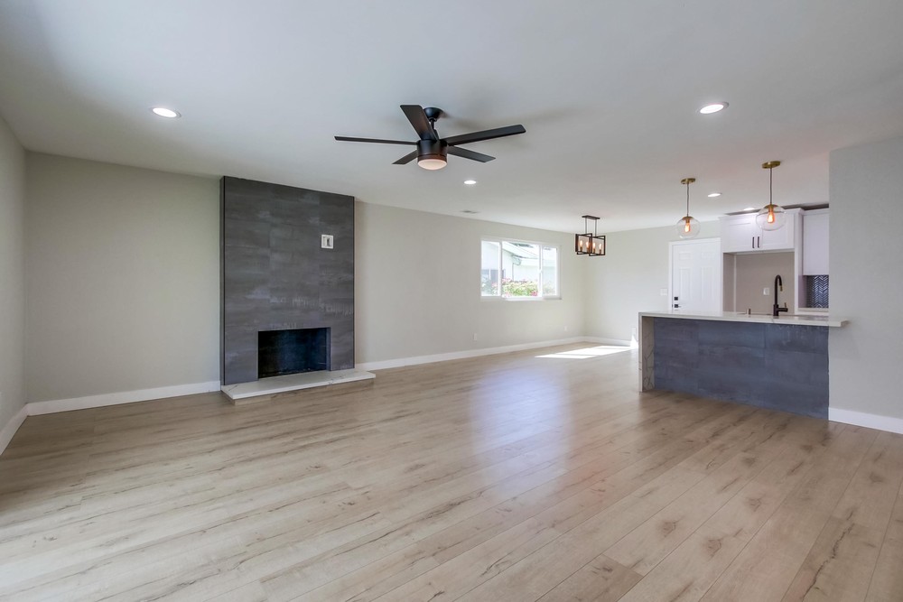 Virtual tour photo 7 of 33 for 7143 Frakes St