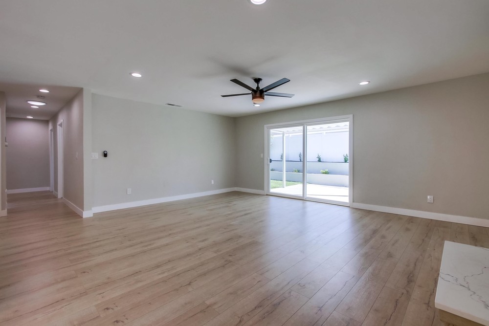 Virtual tour photo 8 of 33 for 7143 Frakes St
