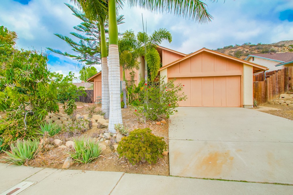 Virtual tour photo 5 of 55 for 7146 Ruane St