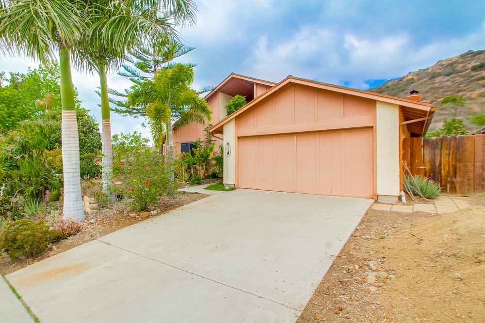 Virtual tour photo 6 of 55 for 7146 Ruane St