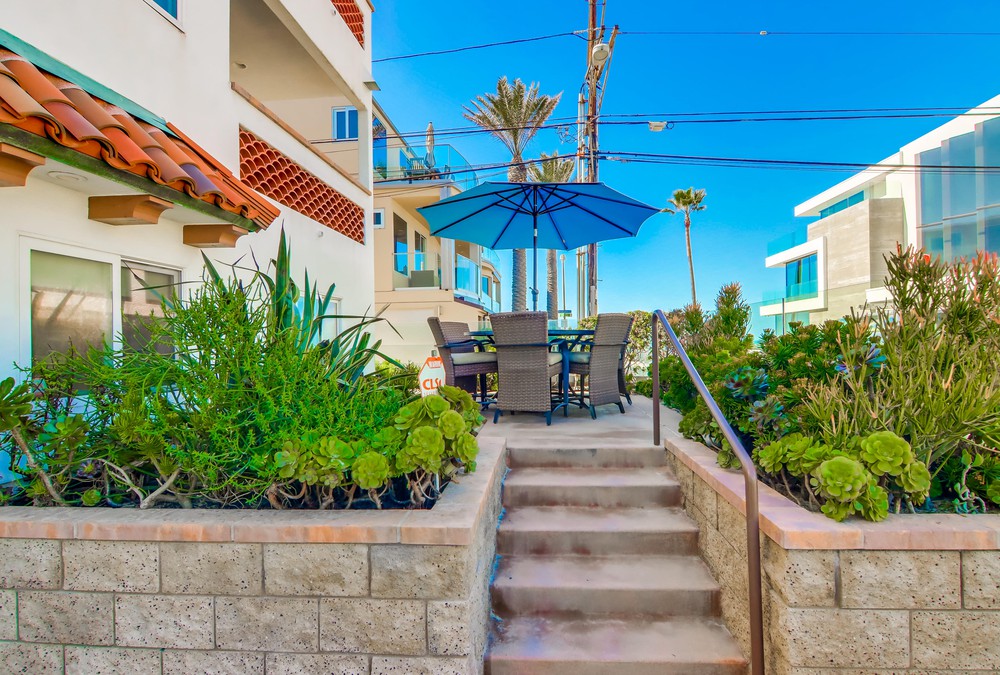 Virtual tour photo 8 of 85 for 715 Santa Clara Pl
