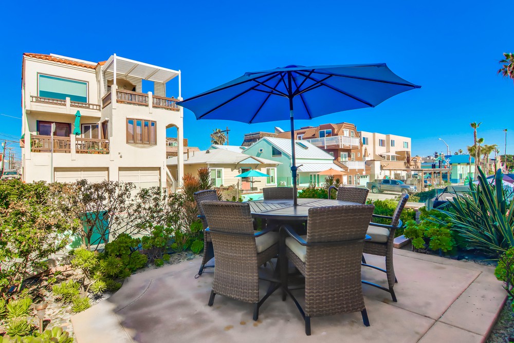 Virtual tour photo 12 of 85 for 715 Santa Clara Pl