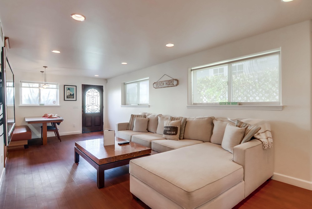 Virtual tour photo 18 of 85 for 715 Santa Clara Pl