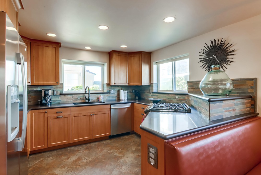 Virtual tour photo 23 of 85 for 715 Santa Clara Pl