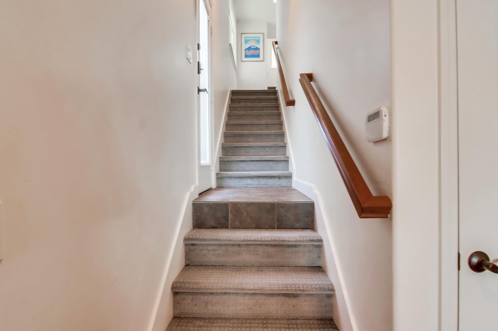 Virtual tour photo 27 of 85 for 715 Santa Clara Pl