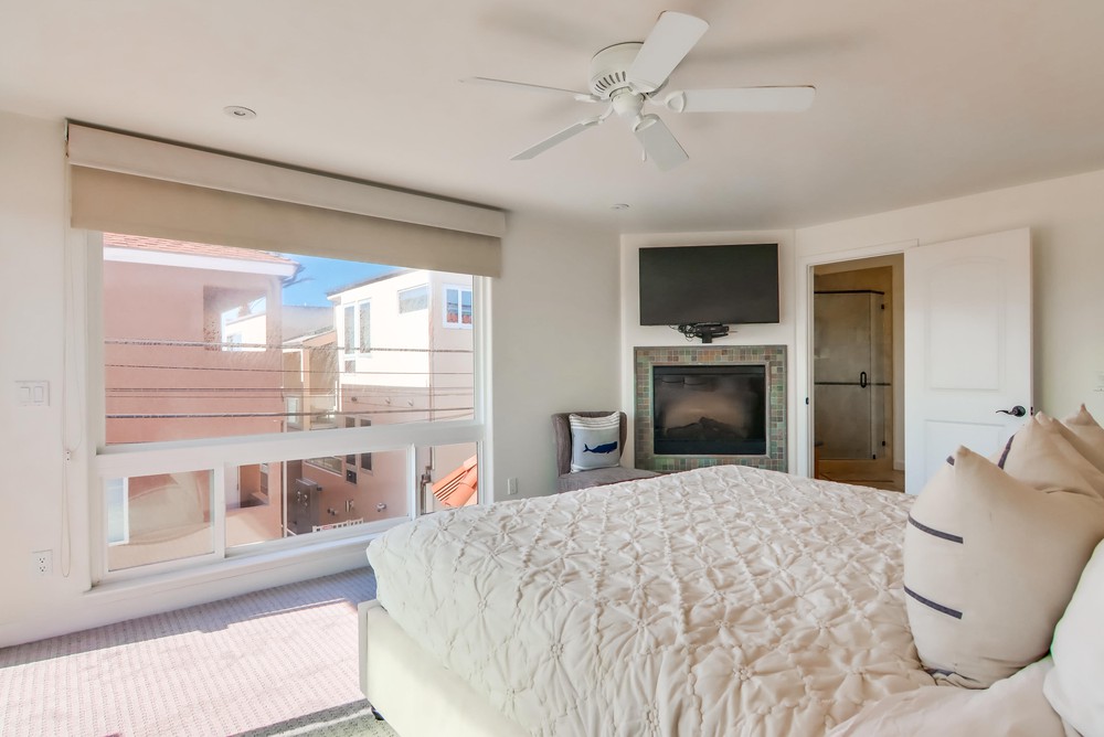 Virtual tour photo 31 of 85 for 715 Santa Clara Pl