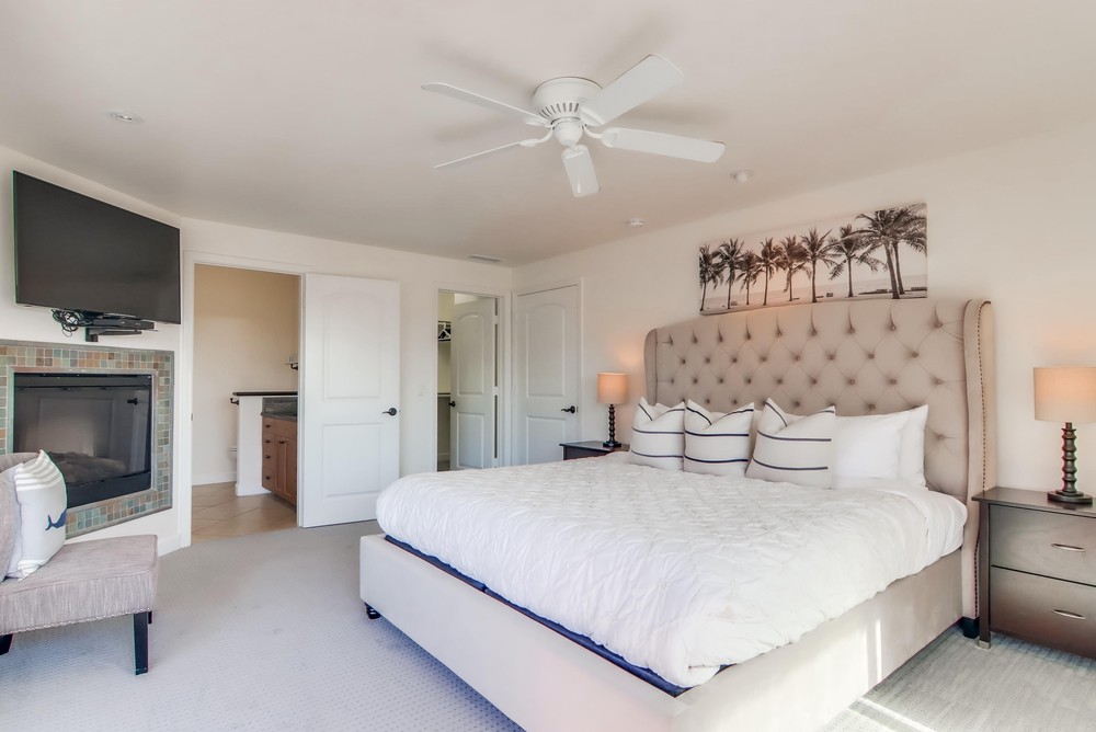 Virtual tour photo 32 of 85 for 715 Santa Clara Pl
